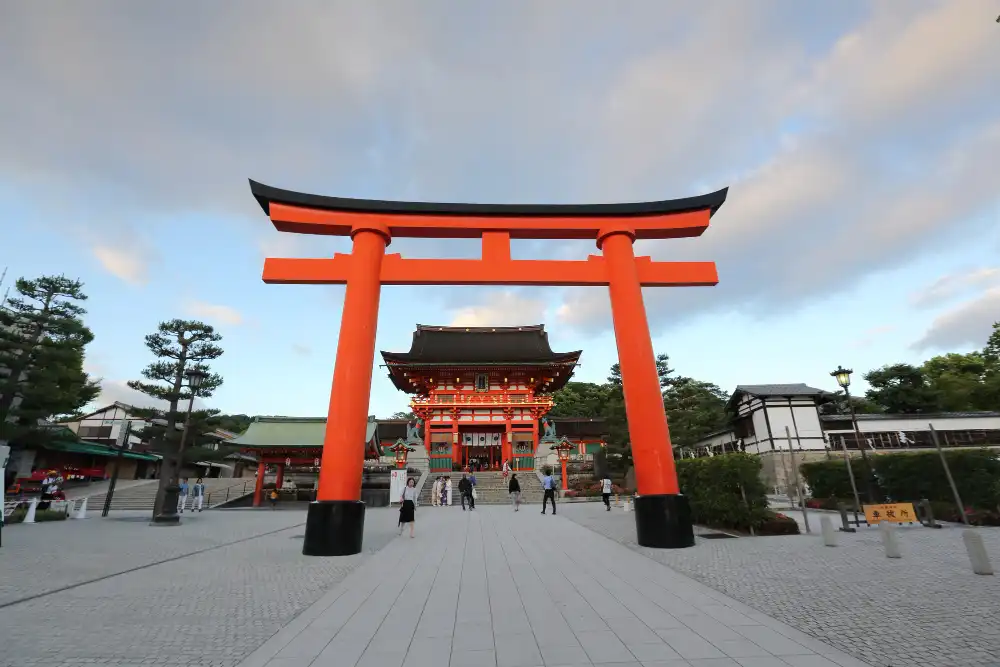 Kyoto Japan beautiful cultural destination cherry blossom 2026